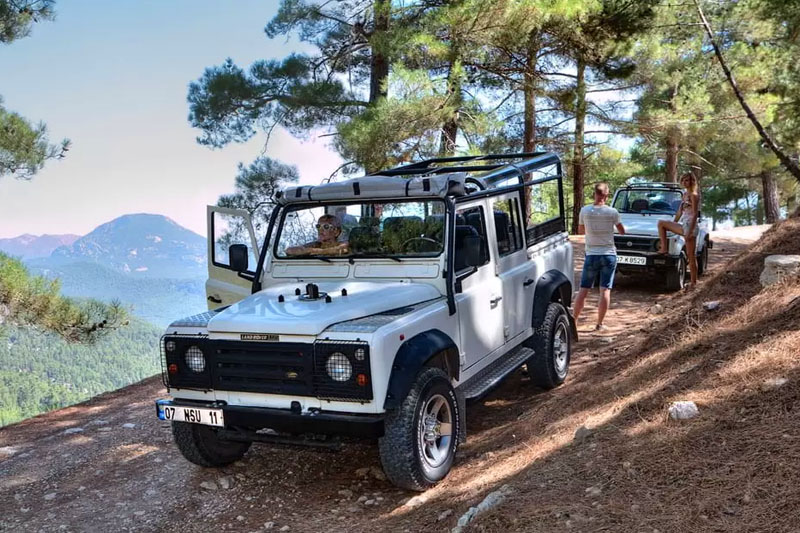 Jeep safari w górach Taurus